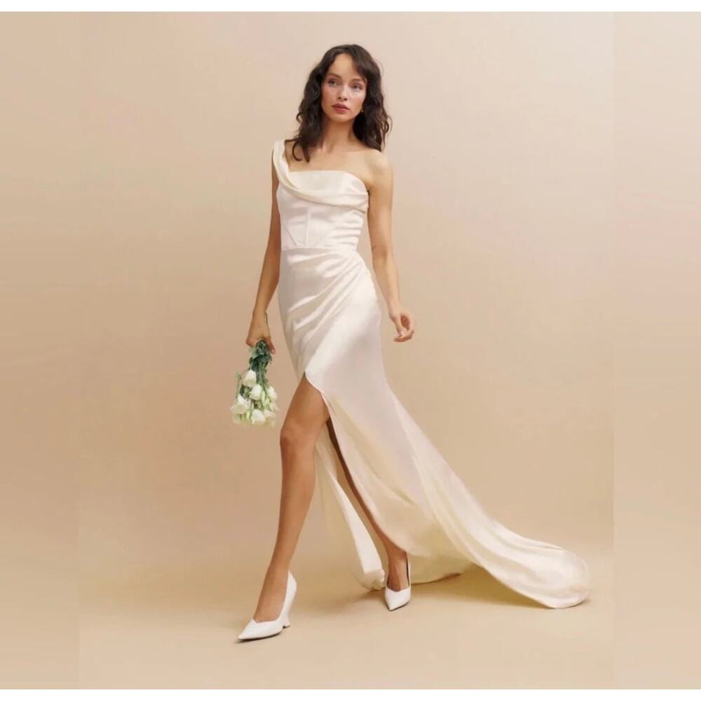 NWT Reformation Eisa Silk Bridal Gown Ivory One Shoulder Maxi Dress Size 4